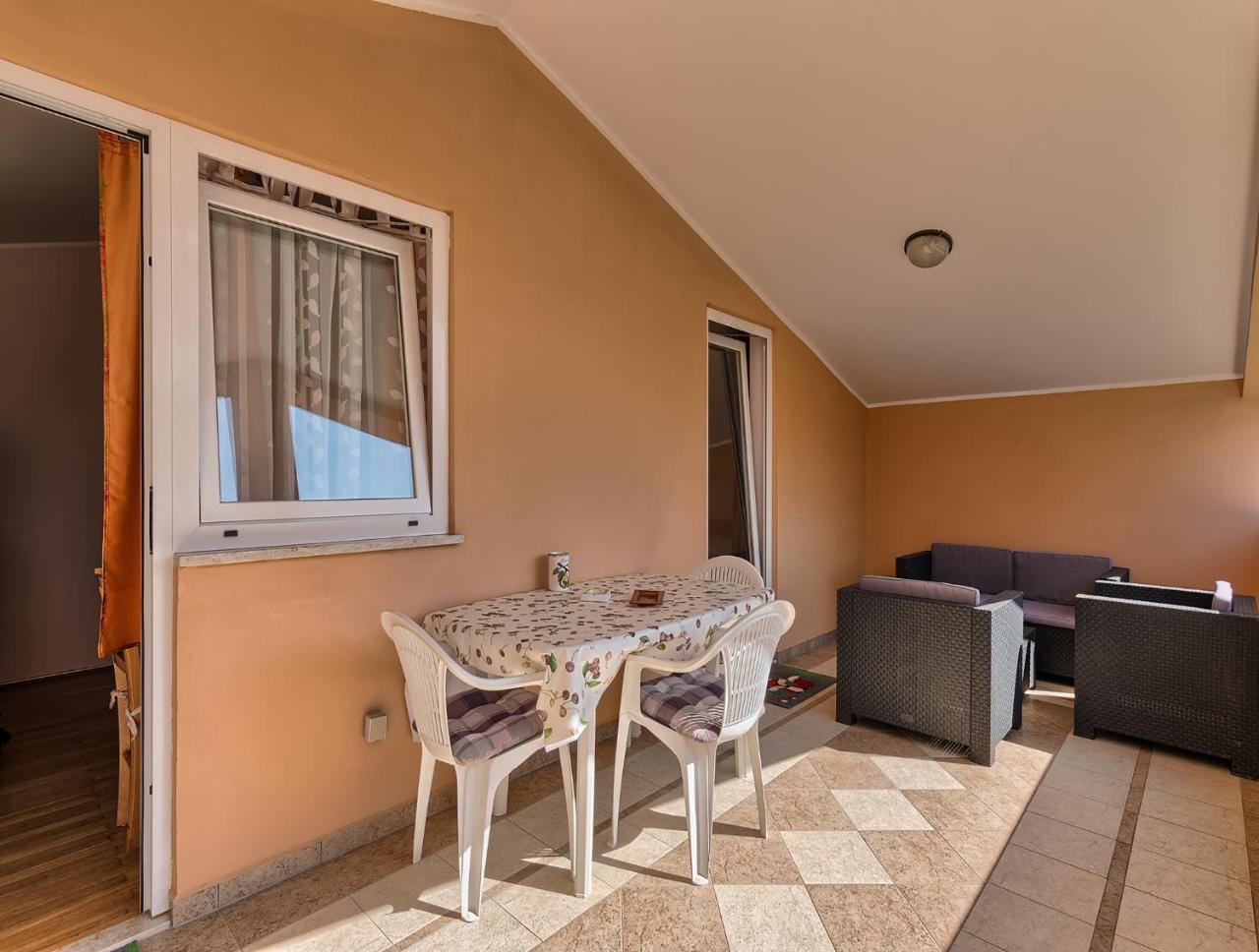 Jendrusa Apartment *